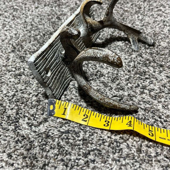 Rustic 4-Point Deer Antler Cast Iron Wall Hook, Rustic Home Decor Heavy - Picture 8 of 8